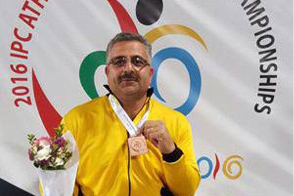 کاروان ایران در اولین روز مسابقات سه نشان رنگارنگ گرفت