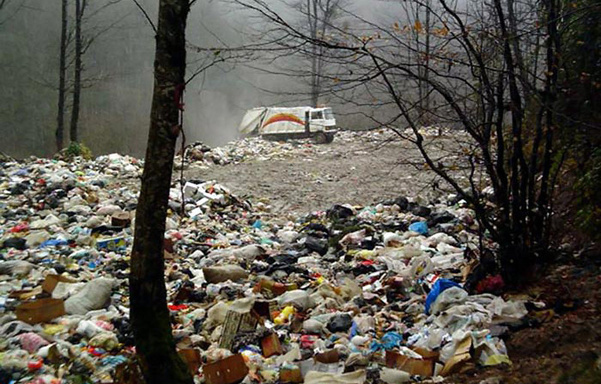 پیکر زخمی طبیعت مازندران از زباله
