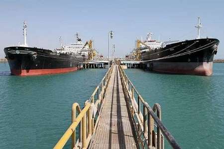 پنج نفتكش در بزرگ ترین پایانه صادرات نفت ایران همزمان بارگیری كردند