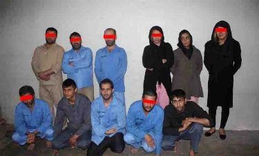 سرکرده اصلی باند بزرگ کیف قاپ ها در تهران دستگیر شد/پلیس به کمک نرم افزارضدسرقت گوشی همراه دزدان را ردیابی کرد