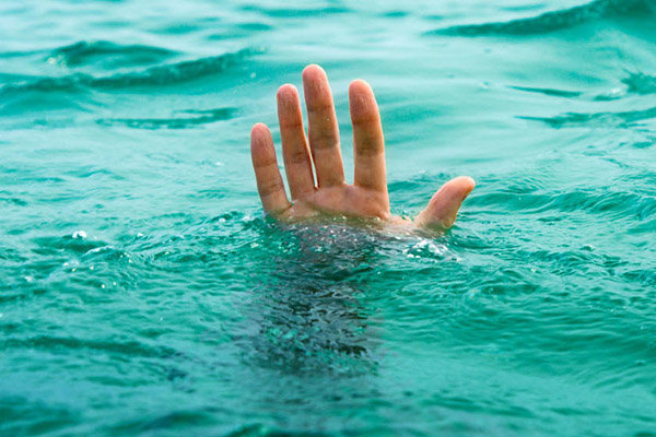 غرق شدن یک دختر در سد کنگیر ایوان در حین سلفی گرفتن