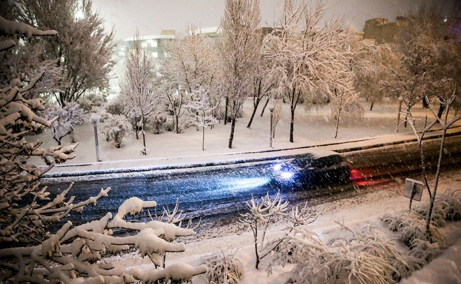 بارش برف در تهران / زیبایی ها و مشکلات (+تصاویر)