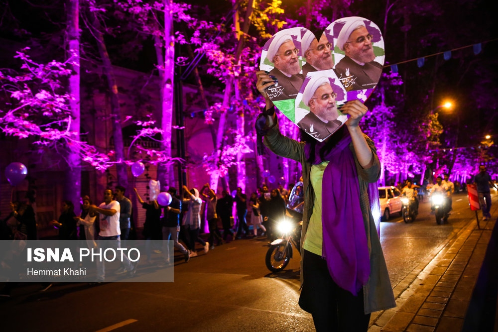 شادی مردم در خیابان های تهران (+تصاویر)