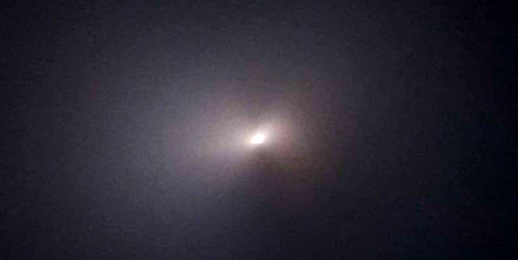 ثبت تصویر زیبا از یک ستاره دنباله دار برای اولین بار + عکس